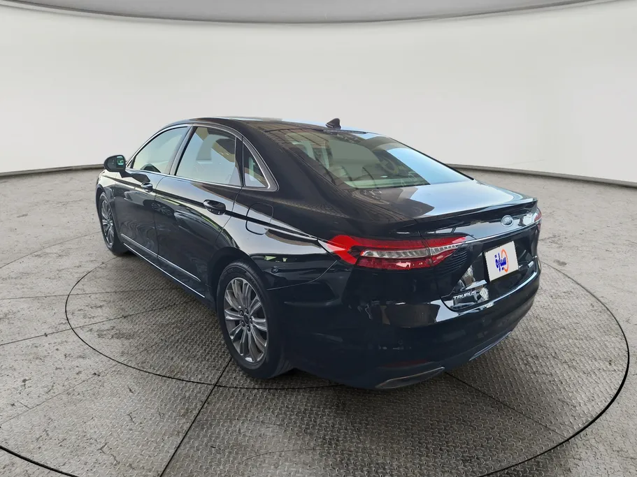 2021 Ford Taurus Ambiente 