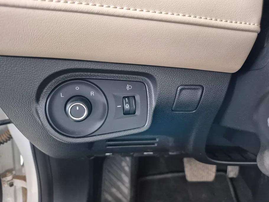 2023 MG 5 STD 