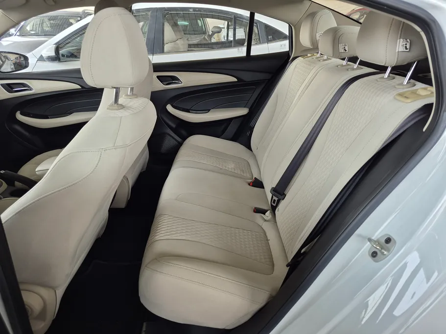 2023 MG 5 STD 