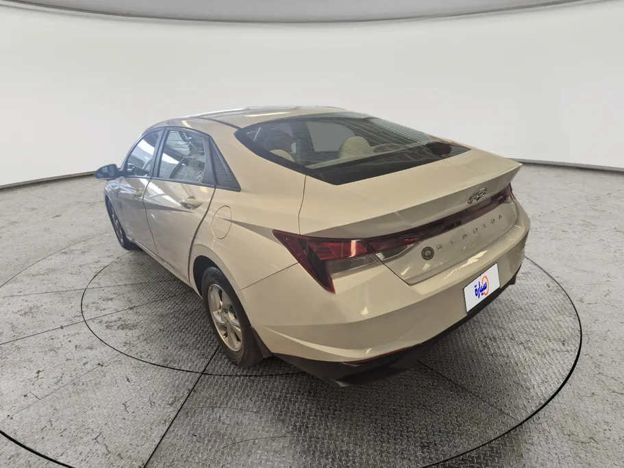 2021 هيونداي Elantra سمارت 