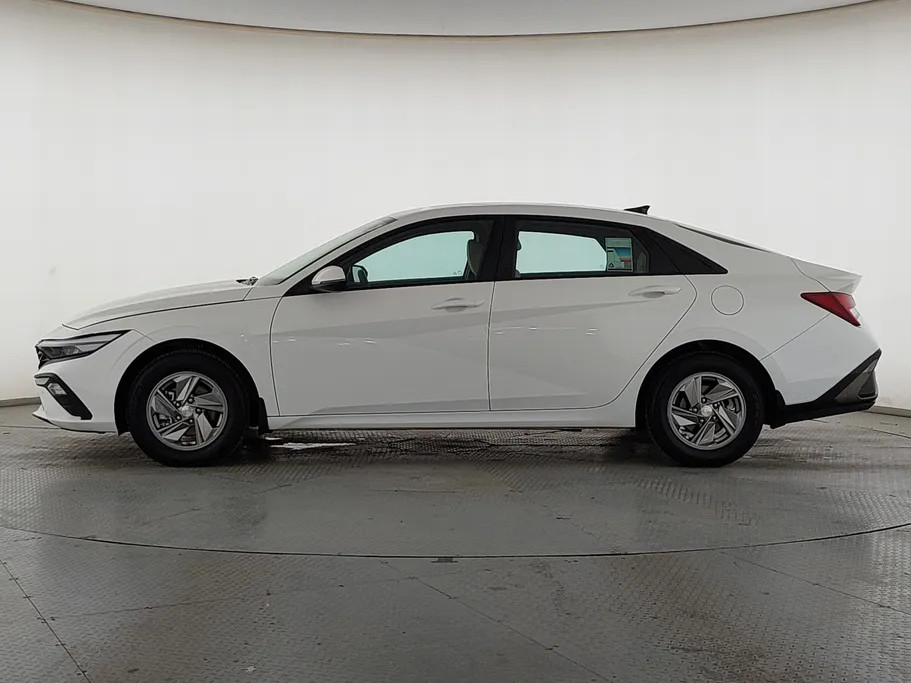 2025 Hyundai Elantra Fleet 