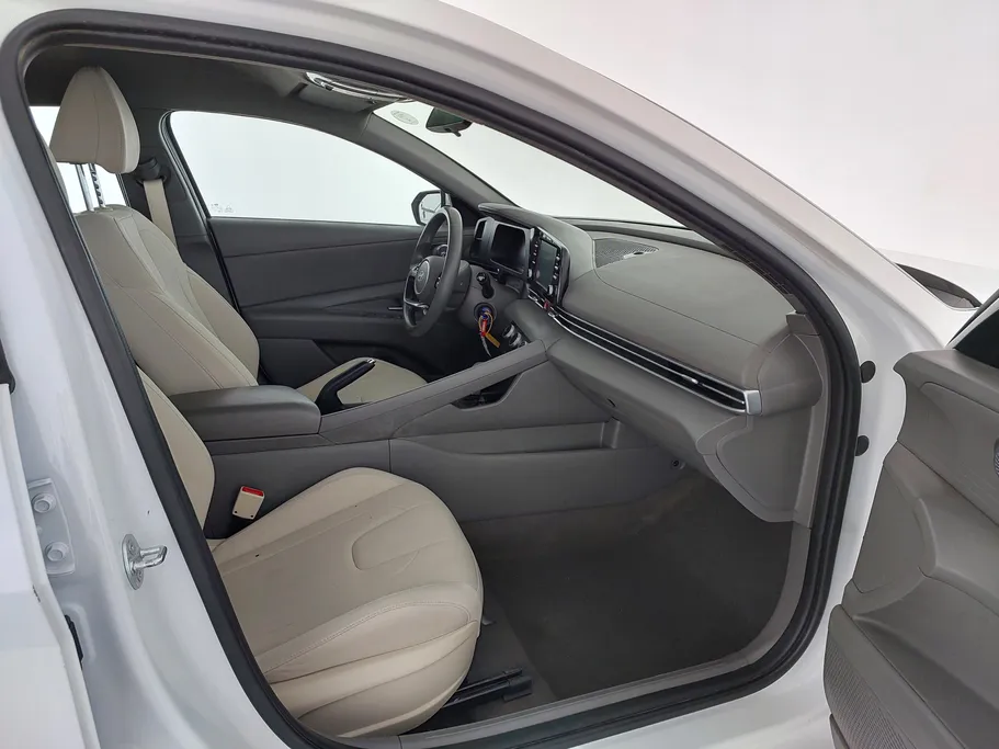 2025 Hyundai Elantra Fleet 