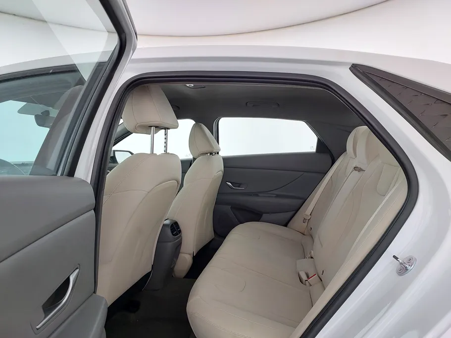 2025 Hyundai Elantra Fleet 