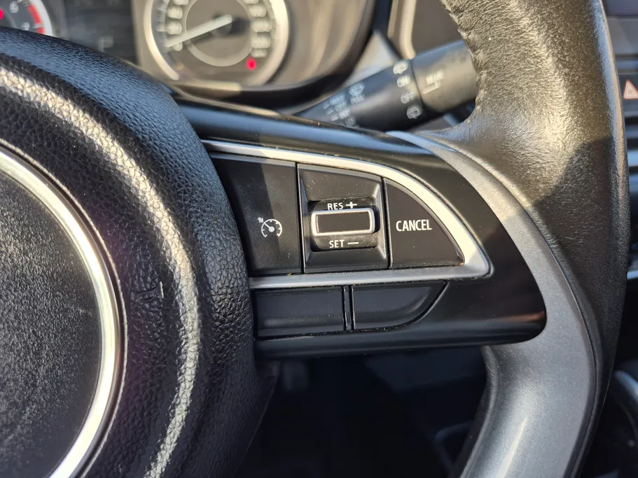 2025 سوزوكي Baleno GL 