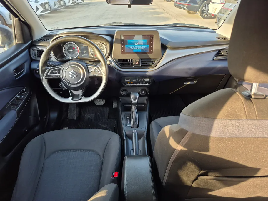 2025 سوزوكي Baleno GL 