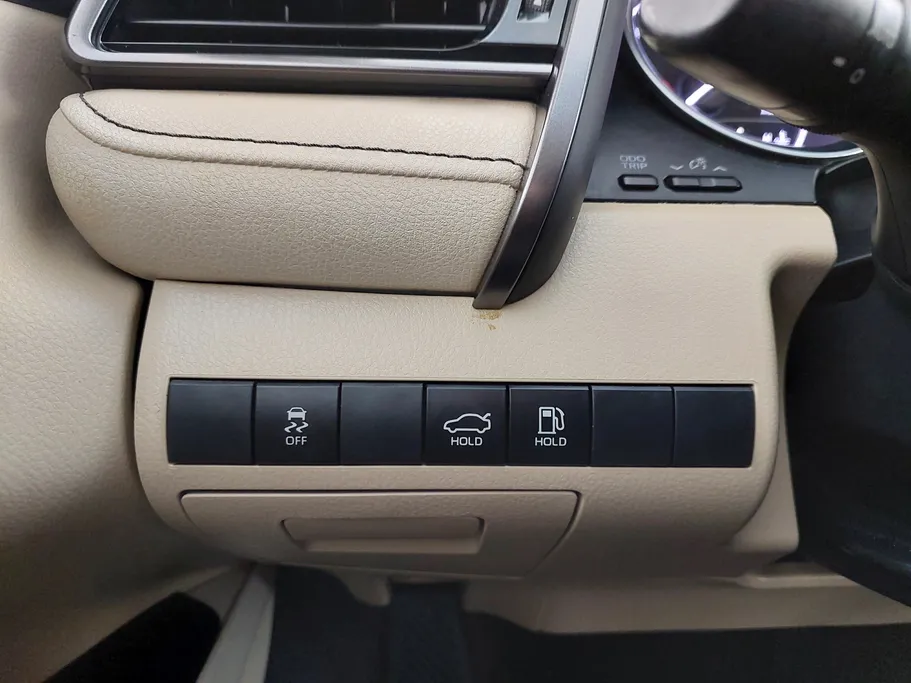 2022 Toyota Camry  LE 