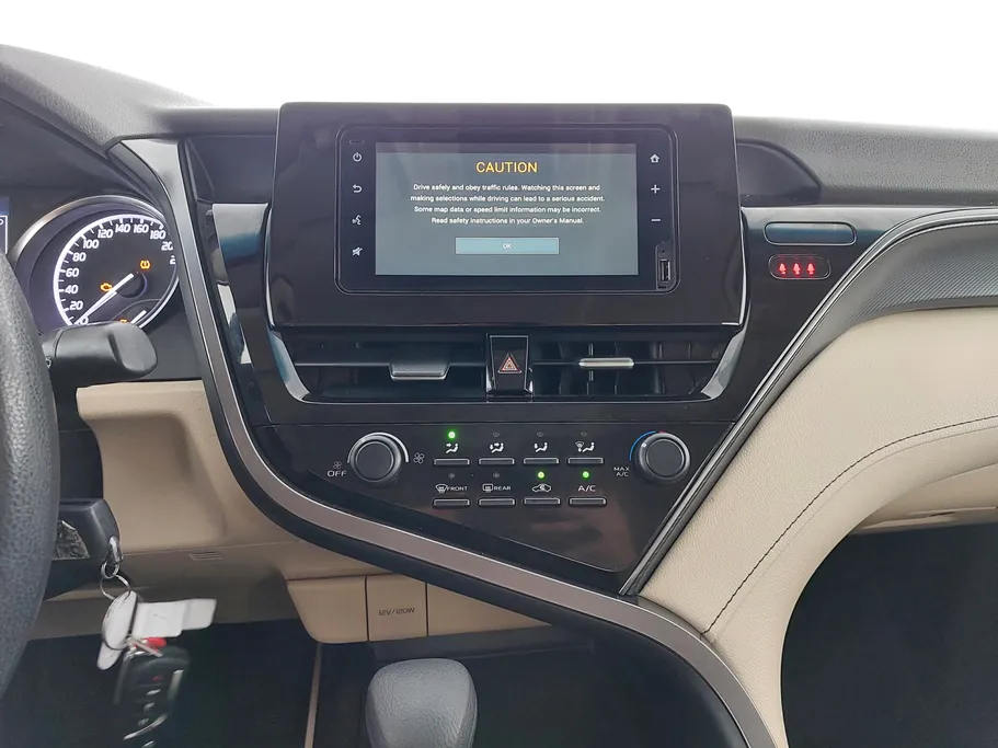 2022 Toyota Camry  LE 
