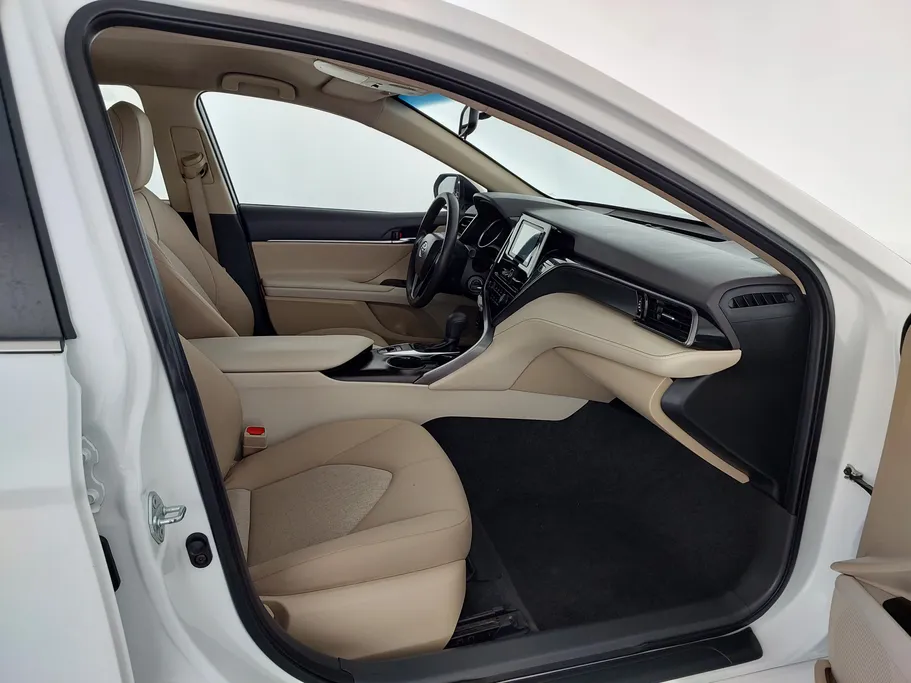 2022 Toyota Camry  LE 