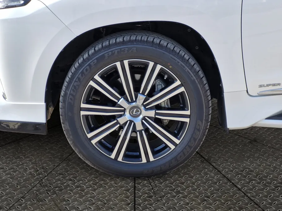 2021 Lexus LX 570 S 