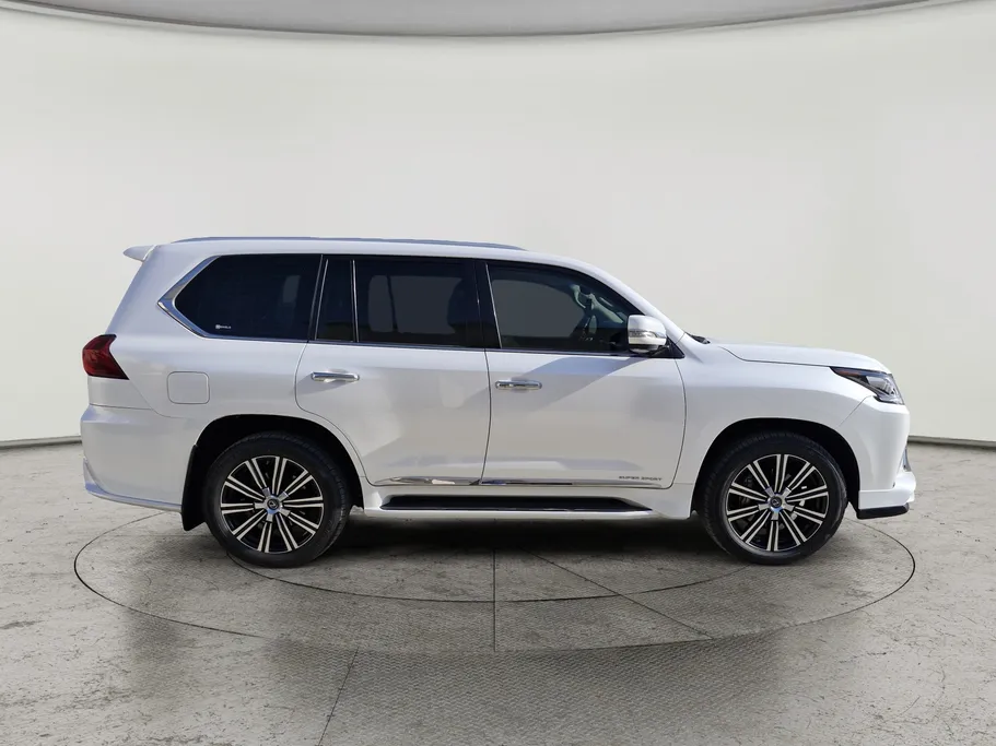 2021 Lexus LX 570 S 