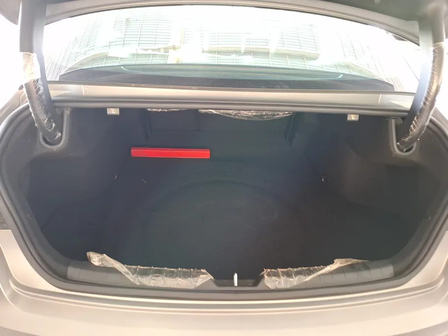 2025 Kia K5 GT Line 