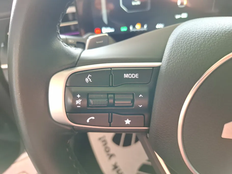 2025 Kia K5 GT Line 