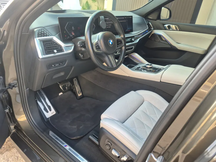 بي ام دبليو الفئة اكس 6 xDrive 40i 2024 