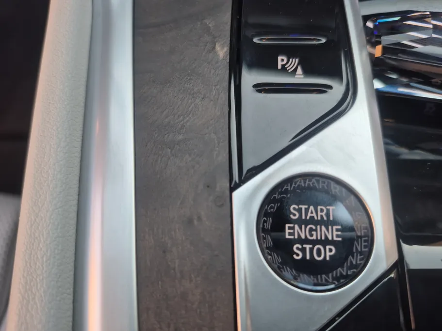 بي ام دبليو الفئة اكس 6 xDrive 40i 2024 