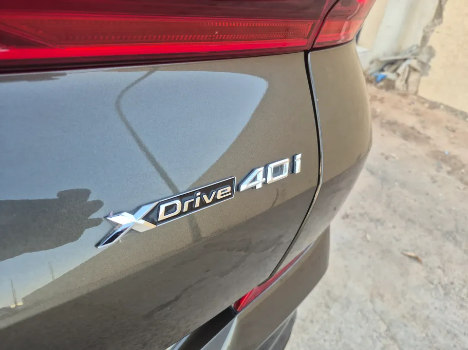 بي ام دبليو الفئة اكس 6 xDrive 40i 2024 