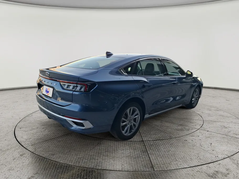 2024 Ford Taurus Trend 
