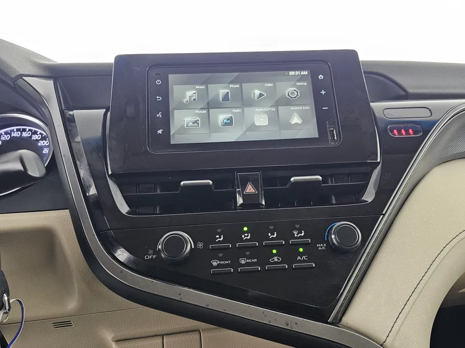 2022 تويوتا Camry  LE 