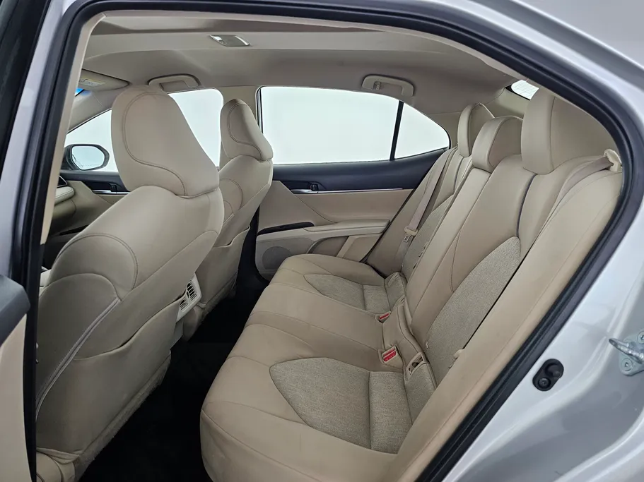 2022 تويوتا Camry  LE 
