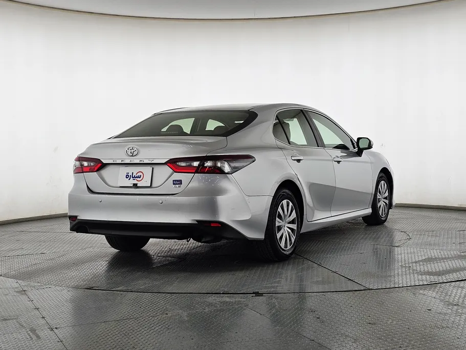 2022 تويوتا Camry  LE 