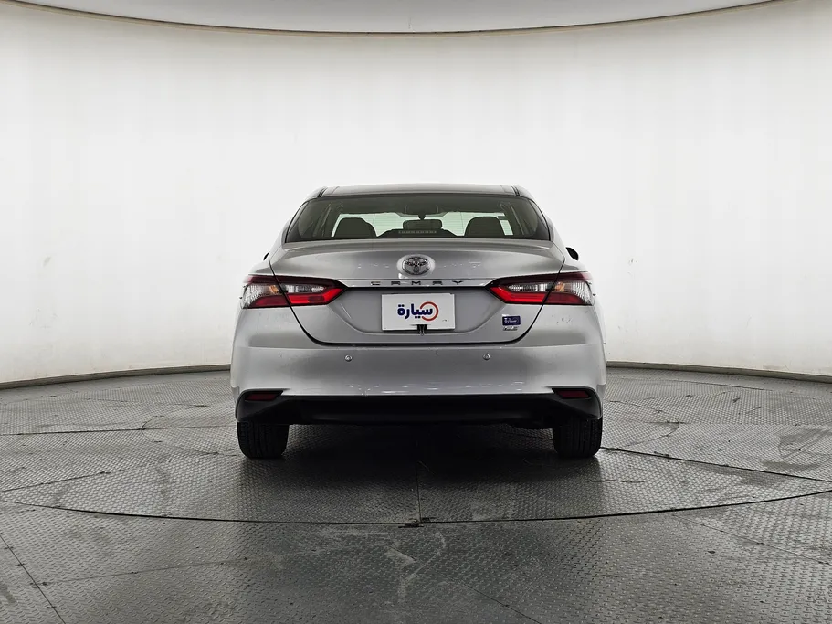2022 تويوتا Camry  LE 