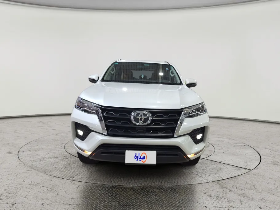 2023 Toyota Fortuner VX 