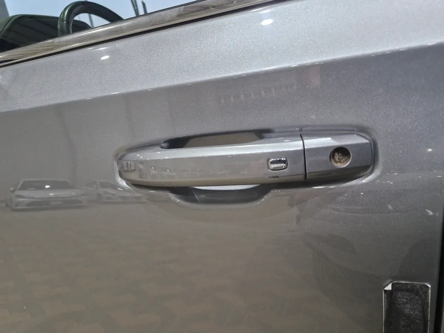 2023 GMC Yukon SLE 
