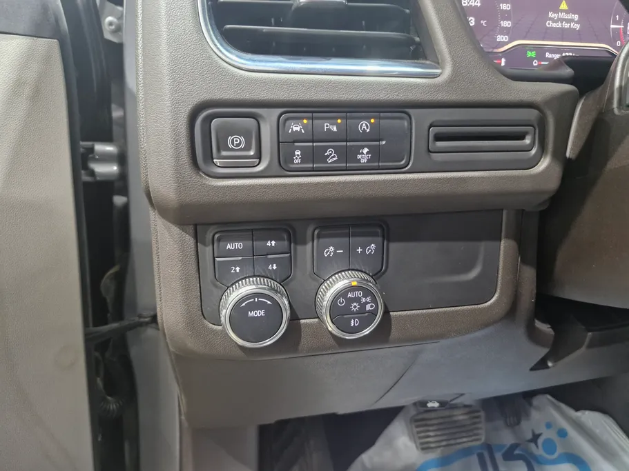 2023 GMC Yukon SLE 