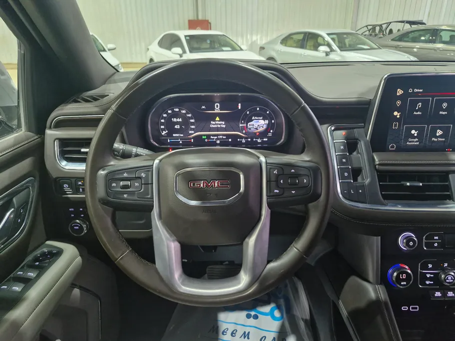2023 GMC Yukon SLE 