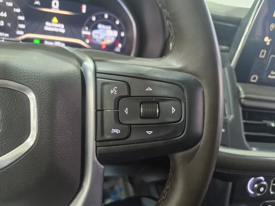 2023 GMC Yukon SLE 