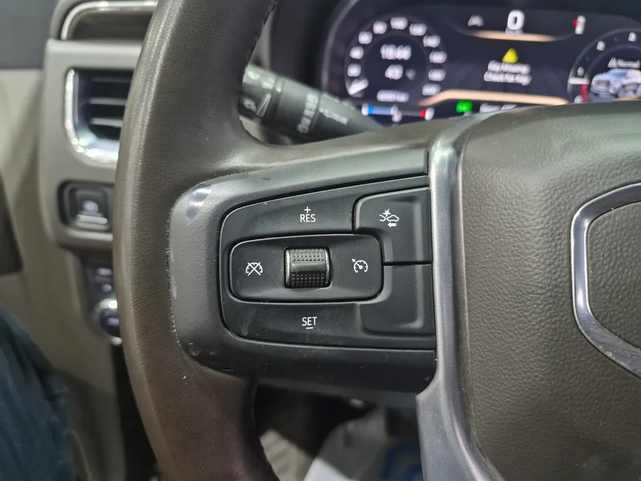 2023 GMC Yukon SLE 