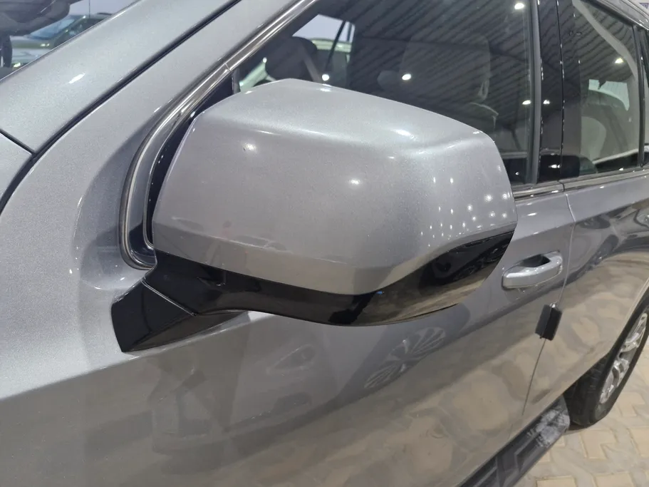 2023 GMC Yukon SLE 