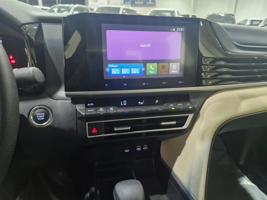 تويوتا كامري E 2025 