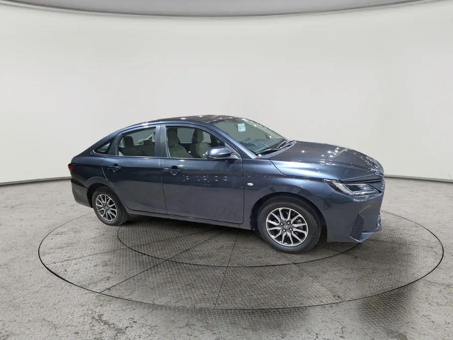 2024 Toyota Yaris  Y 