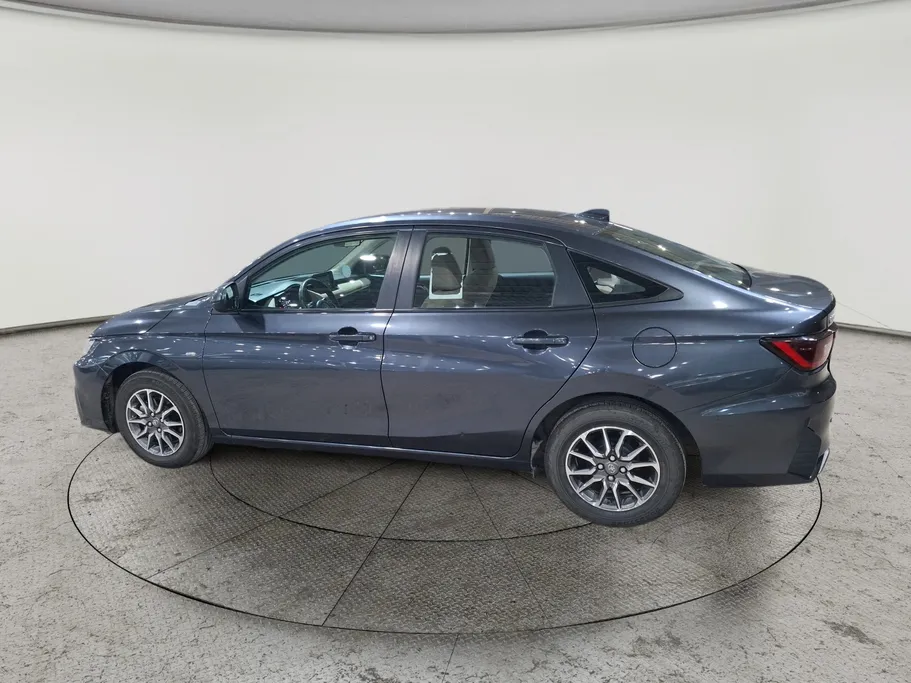 2024 Toyota Yaris  Y 
