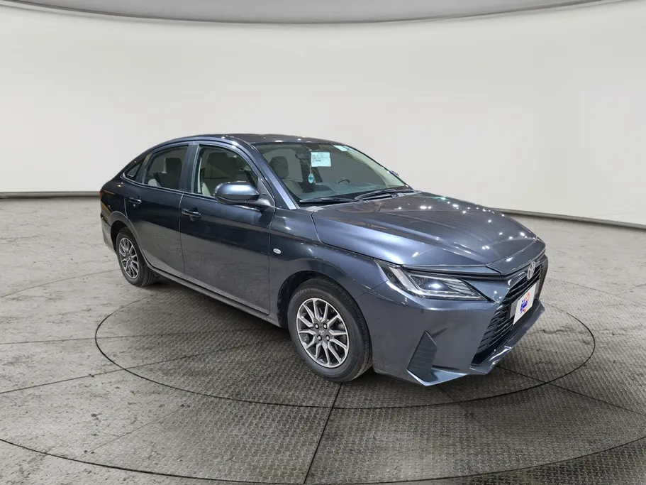 2024 Toyota Yaris  Y 
