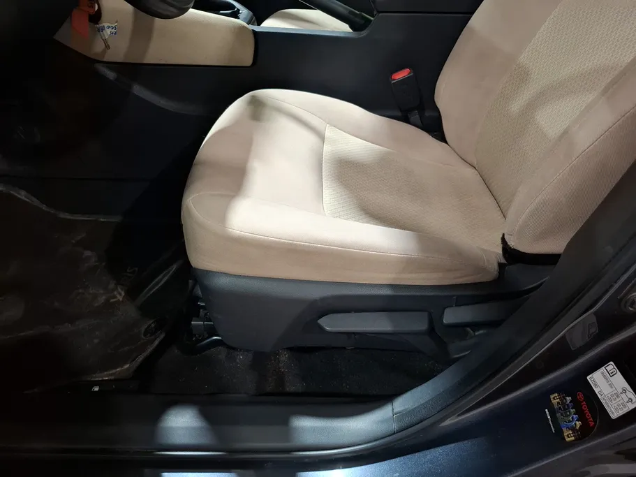 2024 Toyota Yaris  Y 