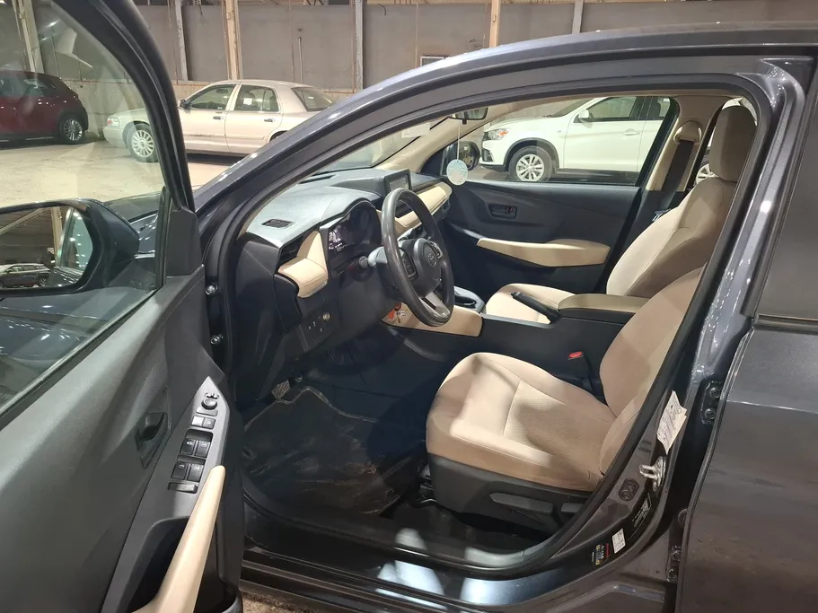 2024 Toyota Yaris  Y 