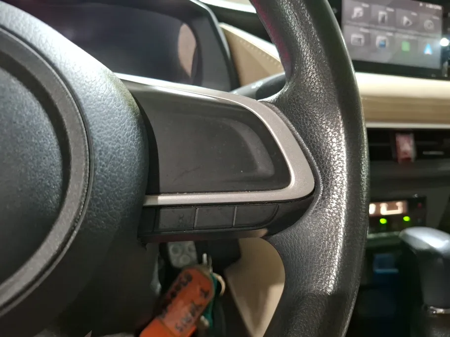 2024 Toyota Yaris  Y 