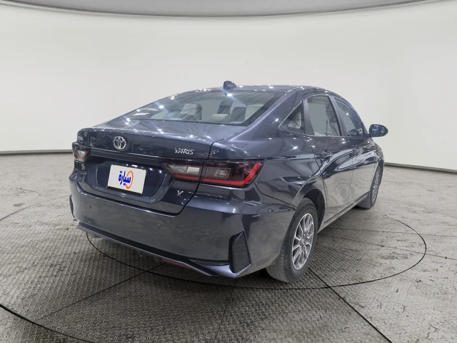 2024 Toyota Yaris  Y 