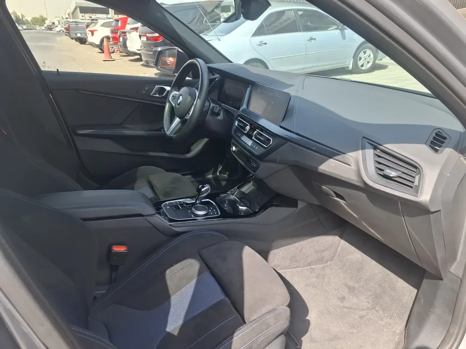 2024 BMW 1 Series 120i 