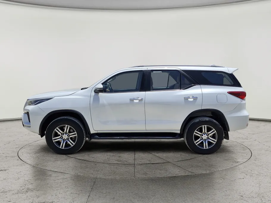 2023 Toyota Fortuner GX2 