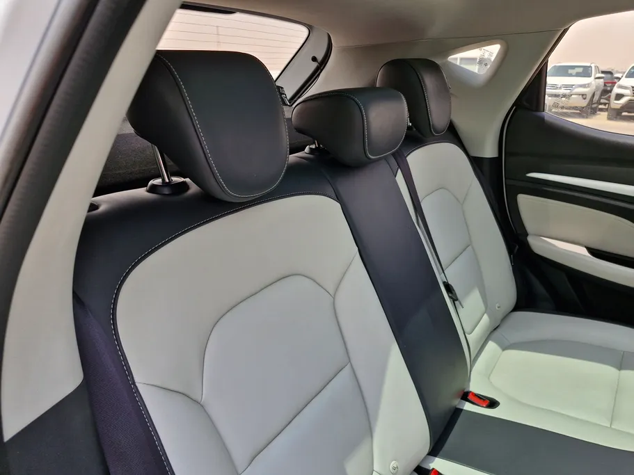 2022 MG ZS LUX 