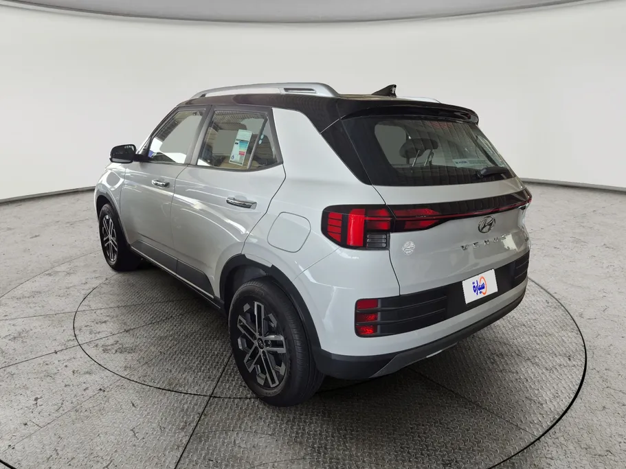 2025 Hyundai Venue Smart 