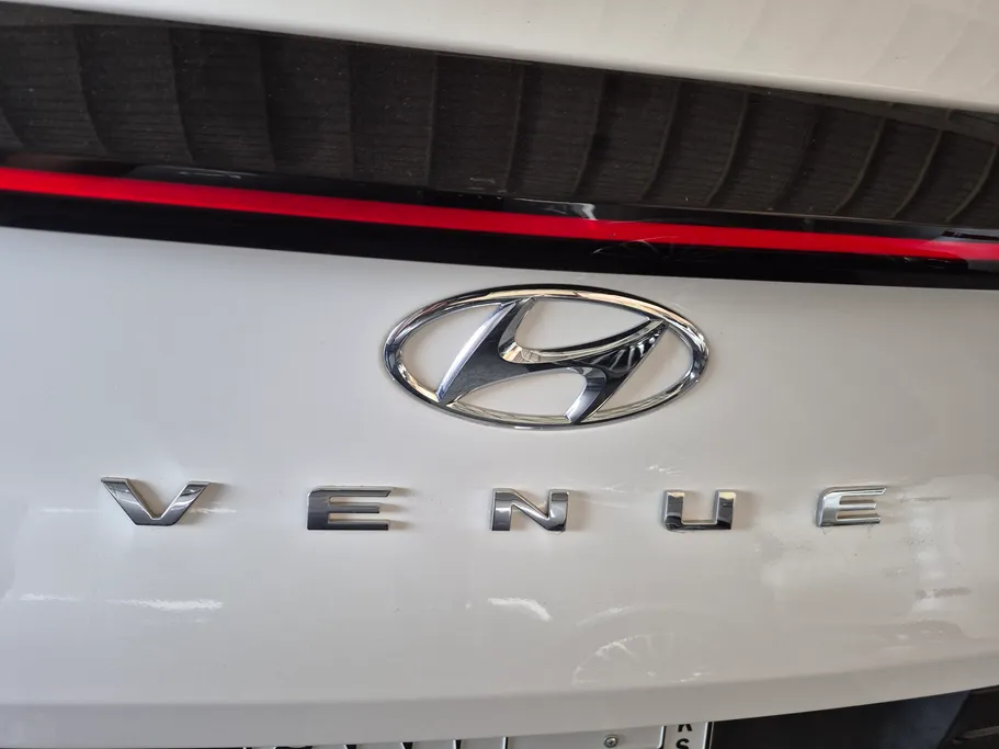 2025 Hyundai Venue Smart 