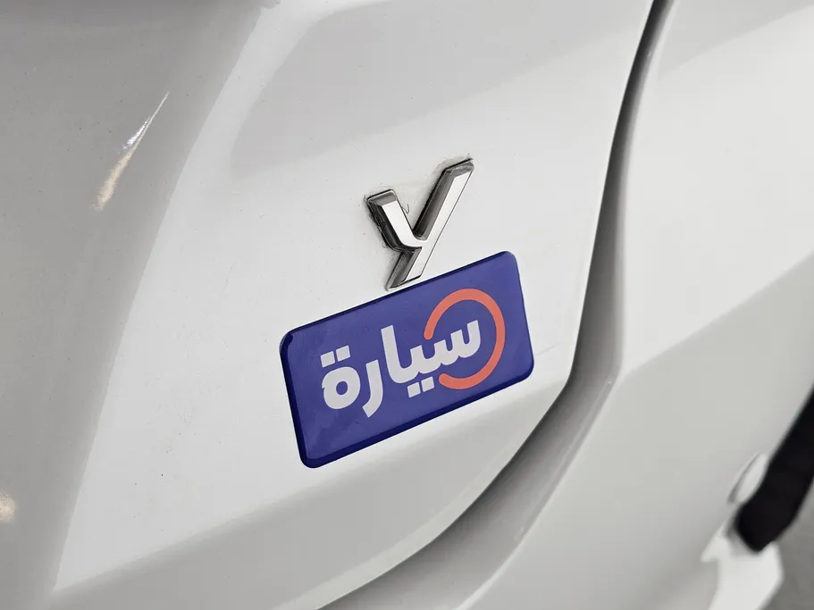 2024 Toyota Yaris  Y 