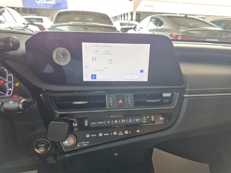 2023 Lexus ES 300 H 
