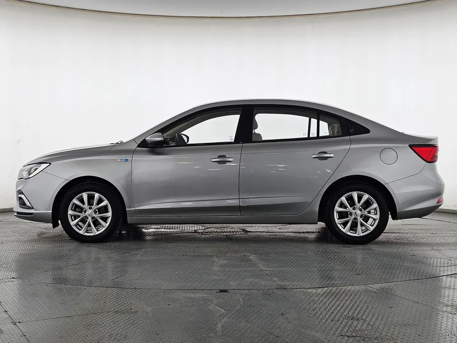 2023 MG 5 STD 