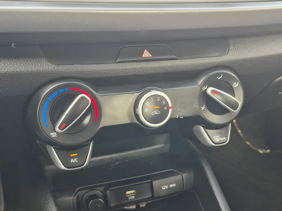 2023 Kia Rio GL 