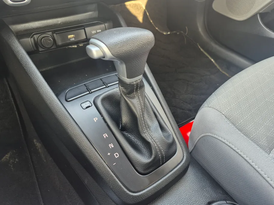 2023 Kia Rio GL 
