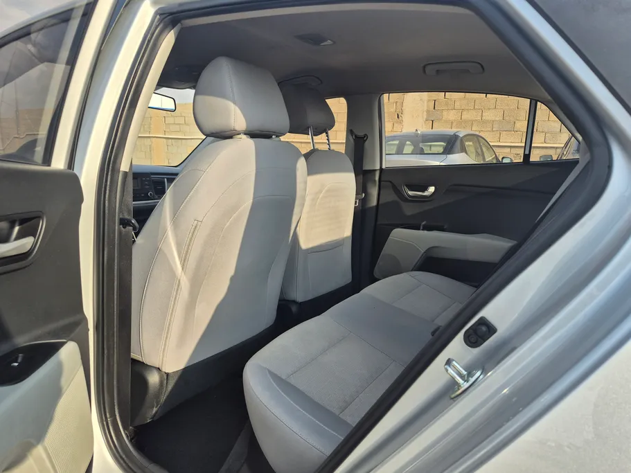 2023 Kia Rio GL 